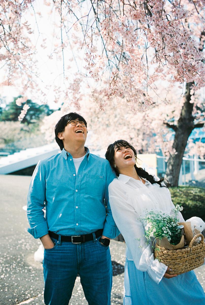 桜の下の、3人 — 3枚目