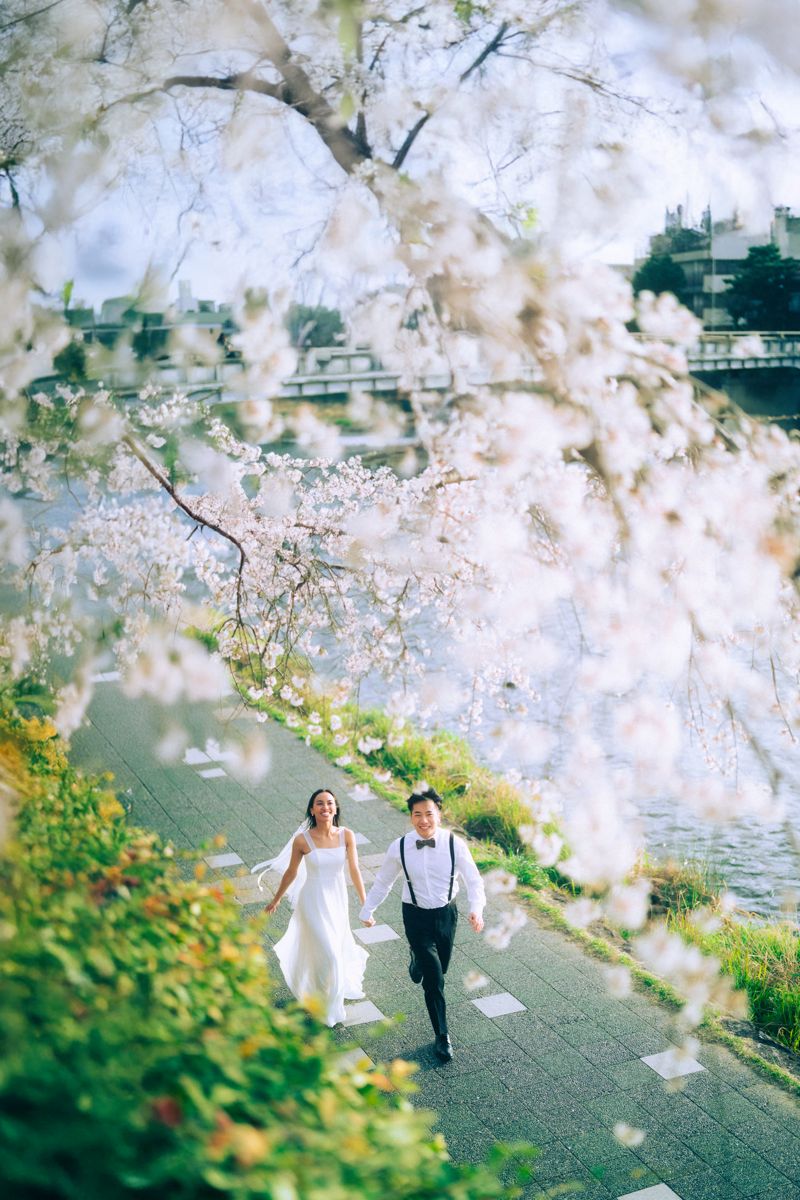 A pre-wedding shoot in Kyoto