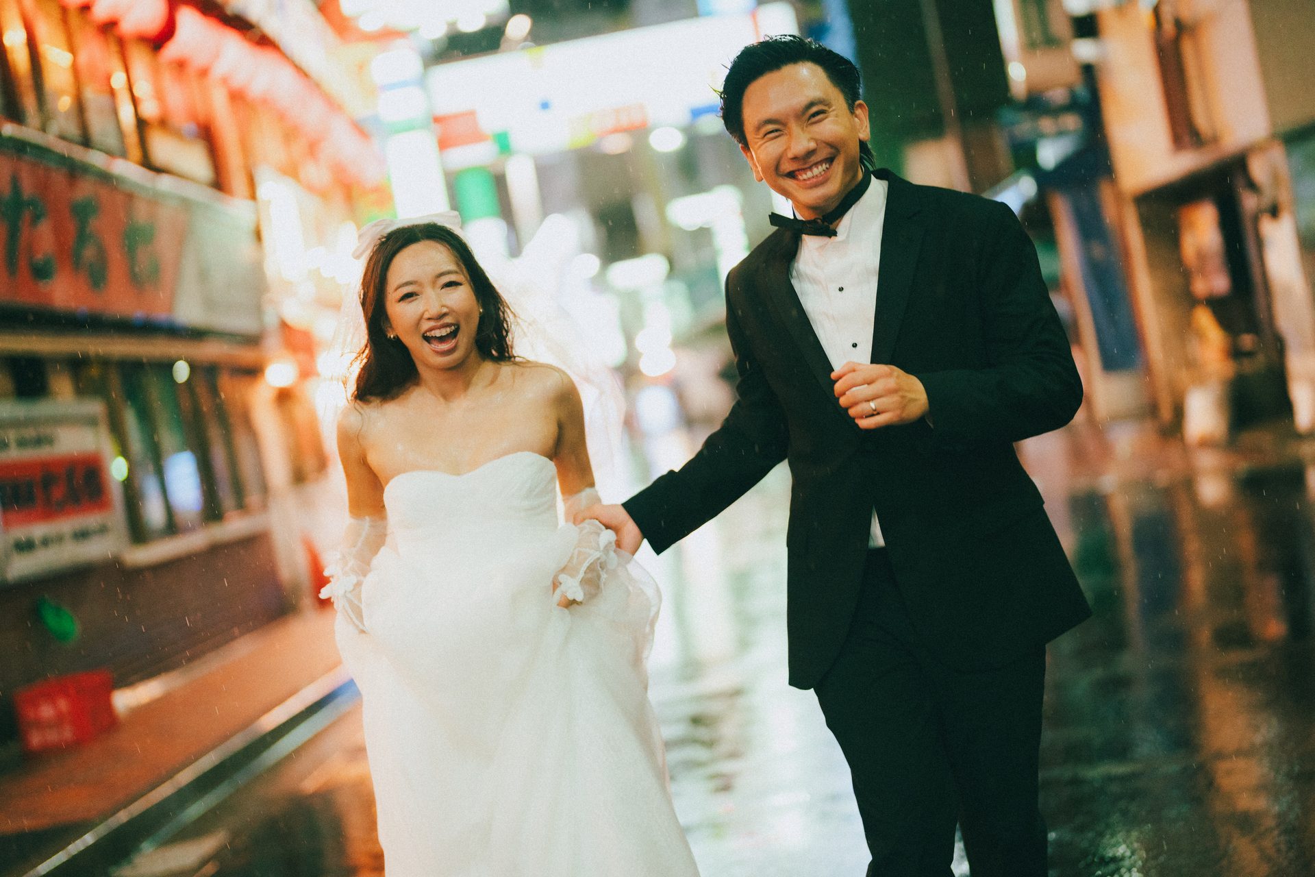 A bride and groom out on a Tokyo street